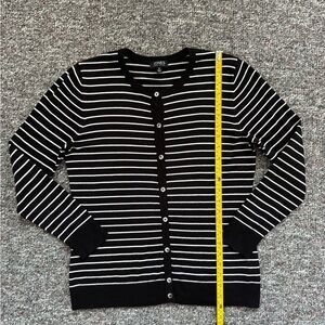 Jones New York Black and White Striped Cardigan soft and cozy crew neck M